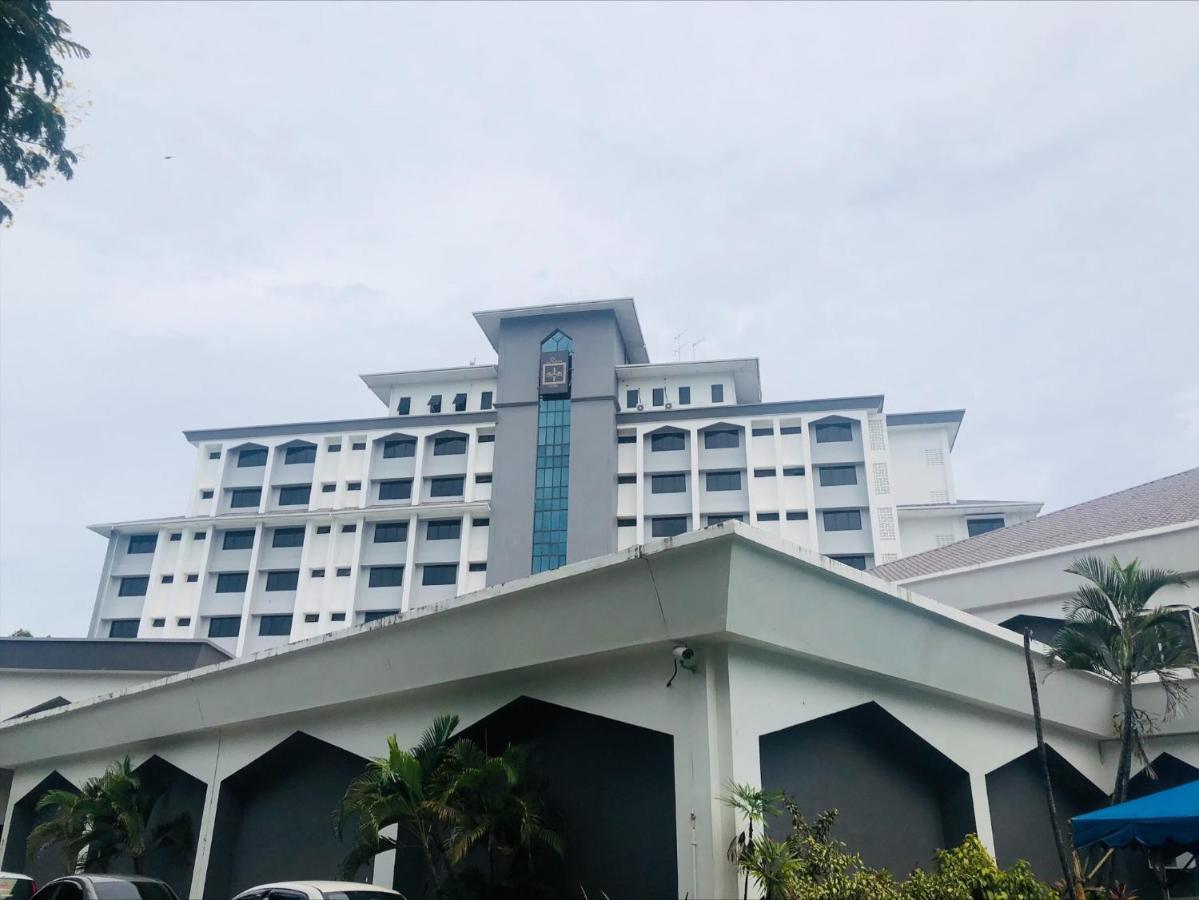 Raia Hotel Kota Kinabalu Extérieur photo