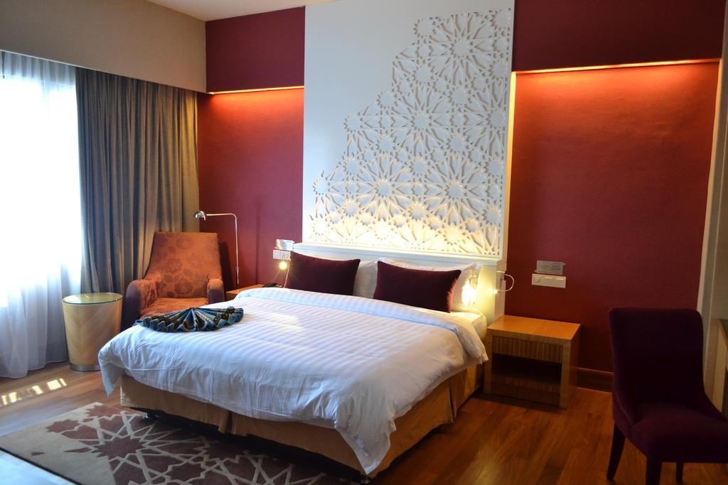 Raia Hotel Kota Kinabalu Extérieur photo