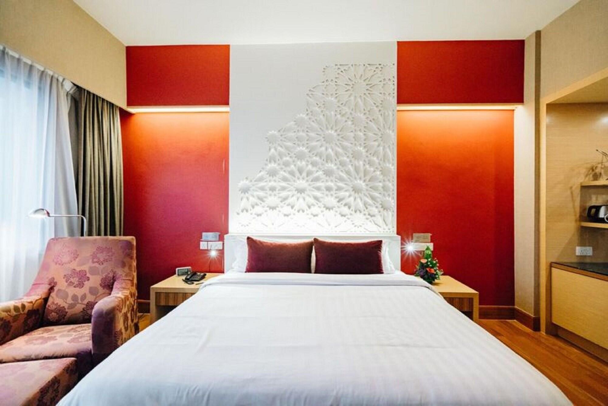 Raia Hotel Kota Kinabalu Extérieur photo