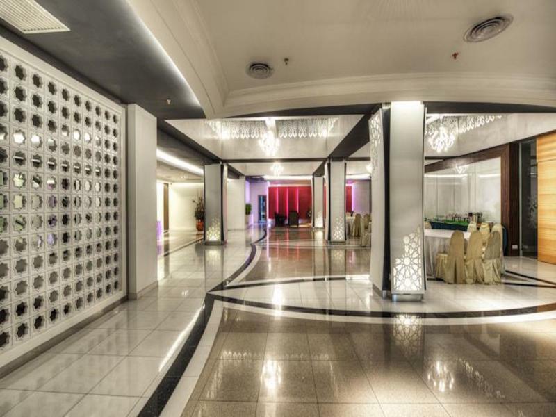 Raia Hotel Kota Kinabalu Extérieur photo
