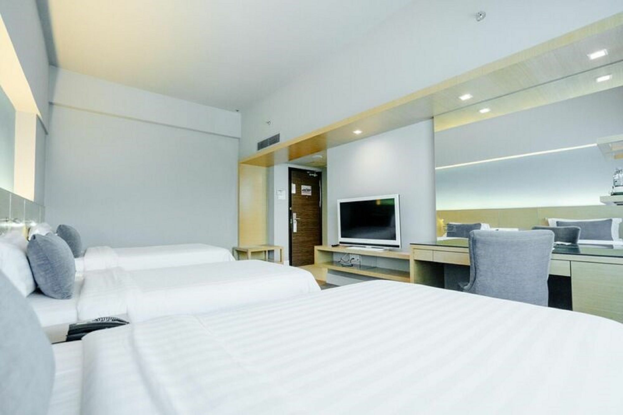 Raia Hotel Kota Kinabalu Extérieur photo
